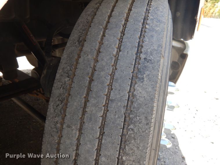 image for item HD9096 2012 Peterbilt 587  semi truck