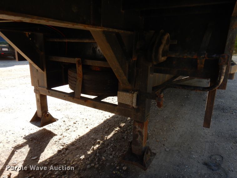 image for item HD9099 1999 Tarasport equipment trailer