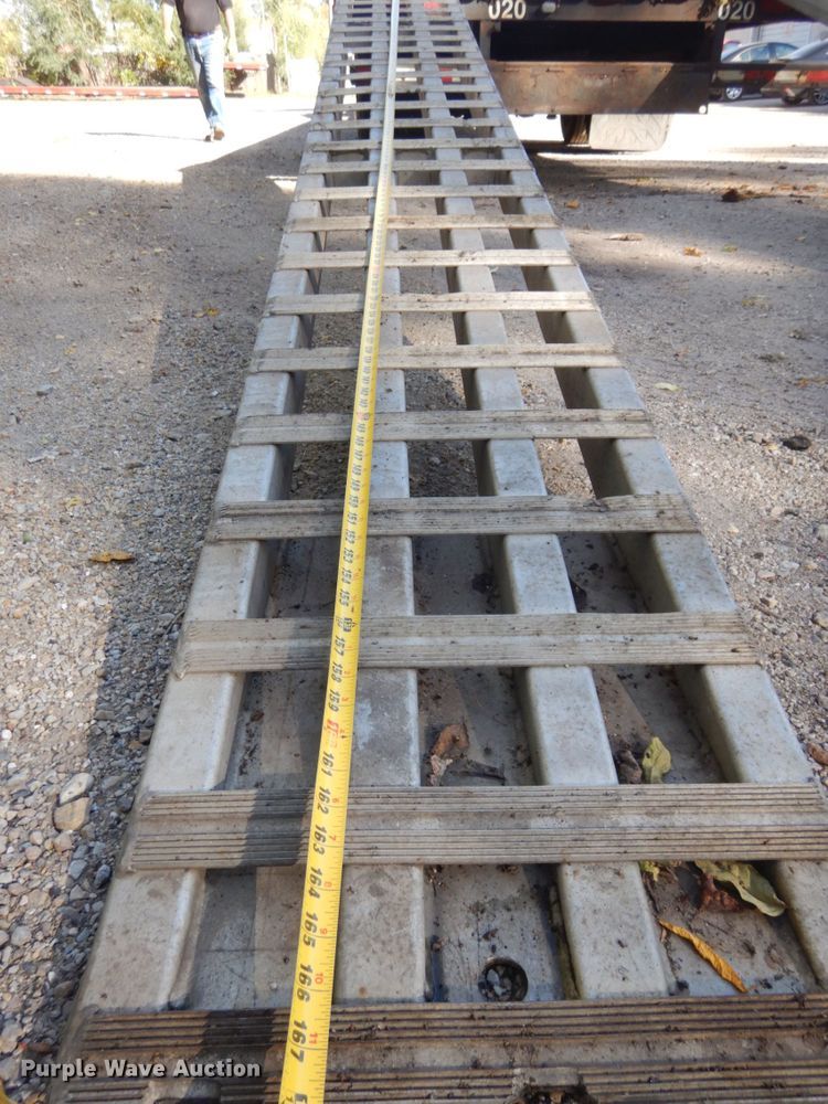 image for item HD9099 1999 Tarasport equipment trailer