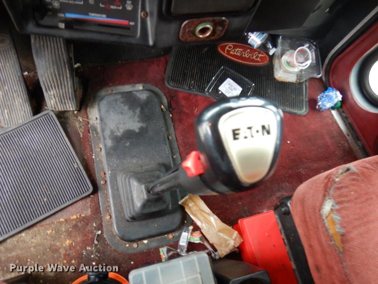 image for item HD9108 1993 Peterbilt 377  fuel truck