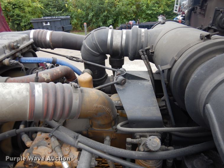 image for item HD9108 1993 Peterbilt 377  fuel truck