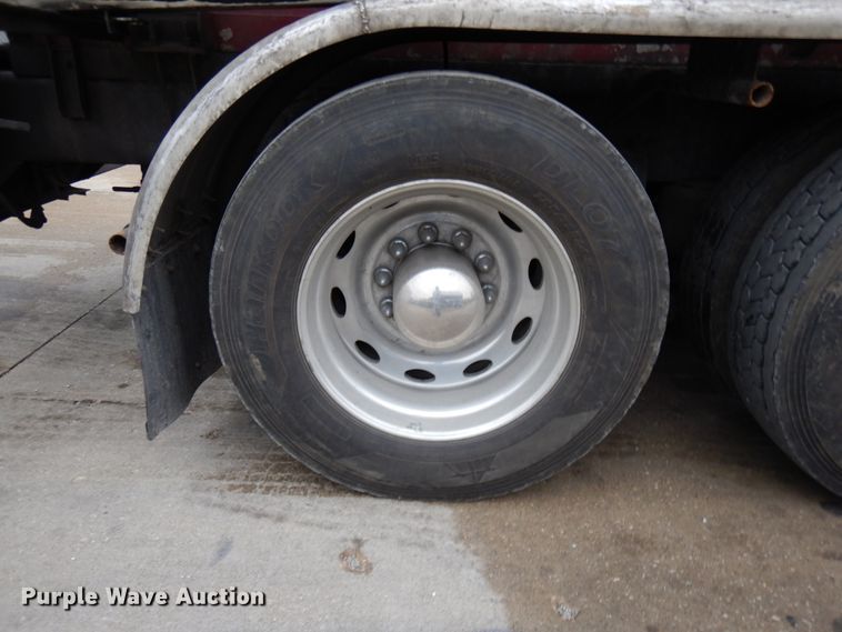 image for item HD9108 1993 Peterbilt 377  fuel truck