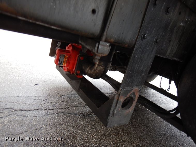 image for item HD9113 1995 International 8100  fuel truck