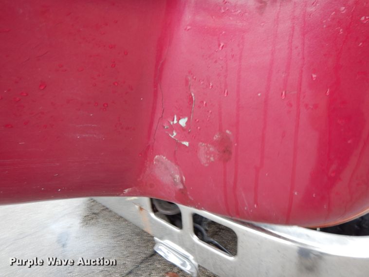 image for item HD9113 1995 International 8100  fuel truck