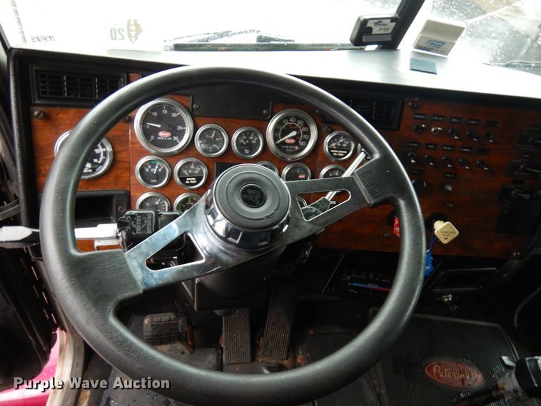 image for item HD9114 1992 Peterbilt 377  fuel truck