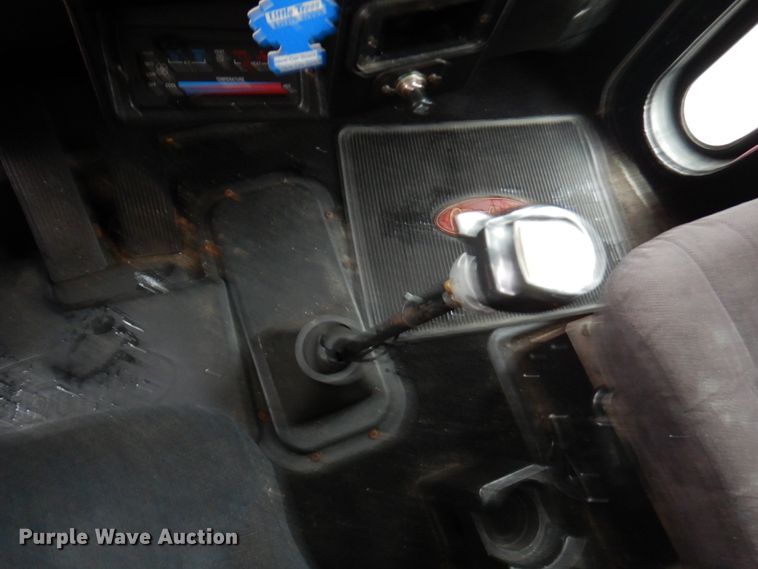 image for item HD9114 1992 Peterbilt 377  fuel truck