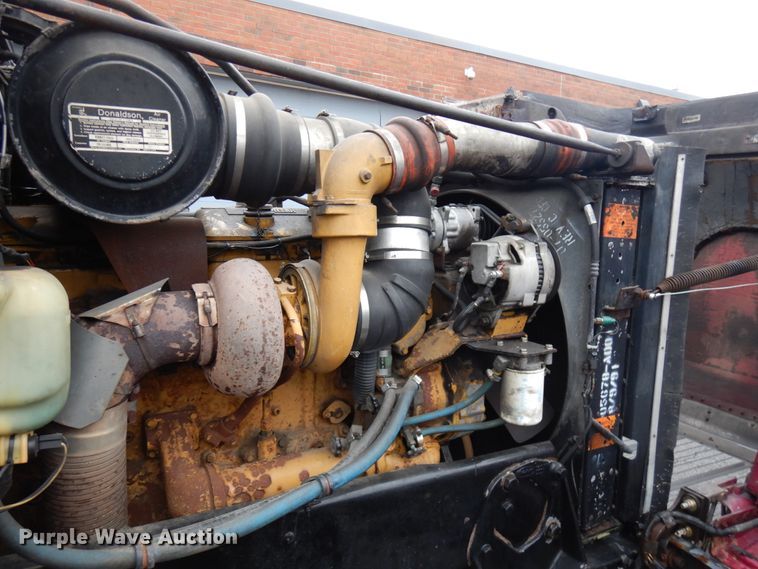 image for item HD9114 1992 Peterbilt 377  fuel truck