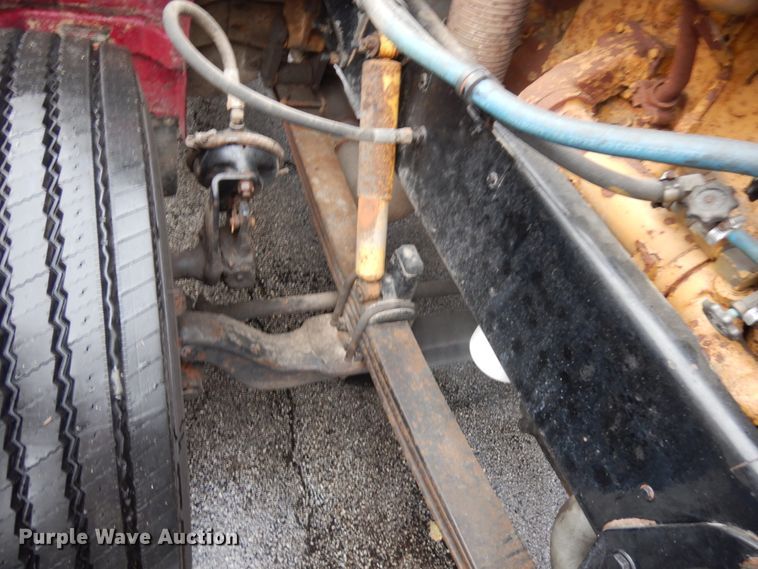 image for item HD9114 1992 Peterbilt 377  fuel truck