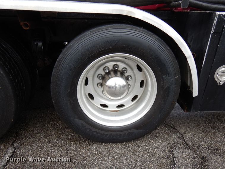 image for item HD9114 1992 Peterbilt 377  fuel truck