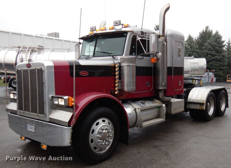 image for item HD9116 2004 Peterbilt 379  semi truck