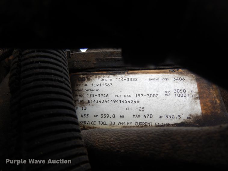 image for item HD9117 1999 Peterbilt 379  fuel truck