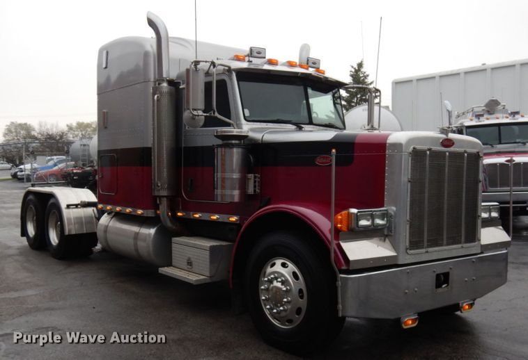 image for item HD9118 2007 Peterbilt 379  semi truck