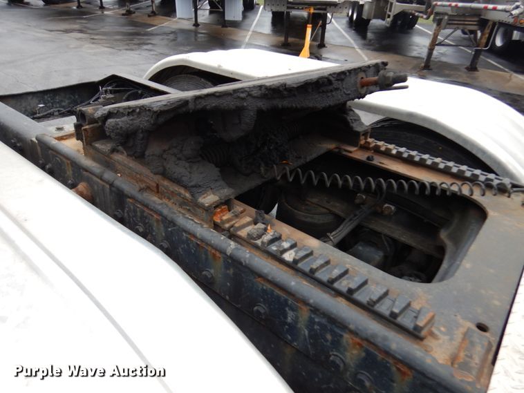 image for item HD9118 2007 Peterbilt 379  semi truck