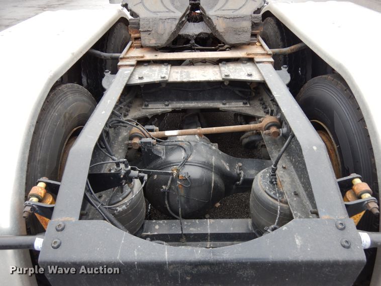 image for item HD9118 2007 Peterbilt 379  semi truck