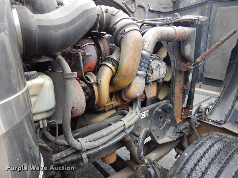 image for item HD9118 2007 Peterbilt 379  semi truck