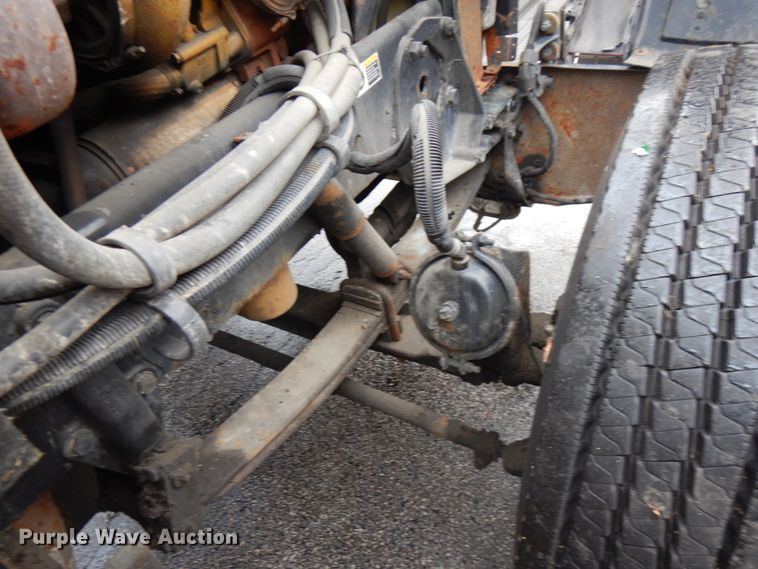 image for item HD9118 2007 Peterbilt 379  semi truck