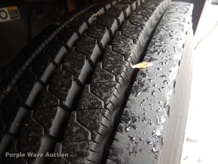 image for item HD9118 2007 Peterbilt 379  semi truck