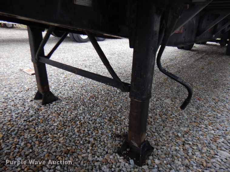 image for item HD9119 2005 Fontaine flatbed trailer