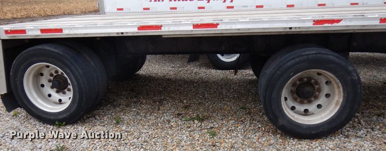 image for item HD9119 2005 Fontaine flatbed trailer
