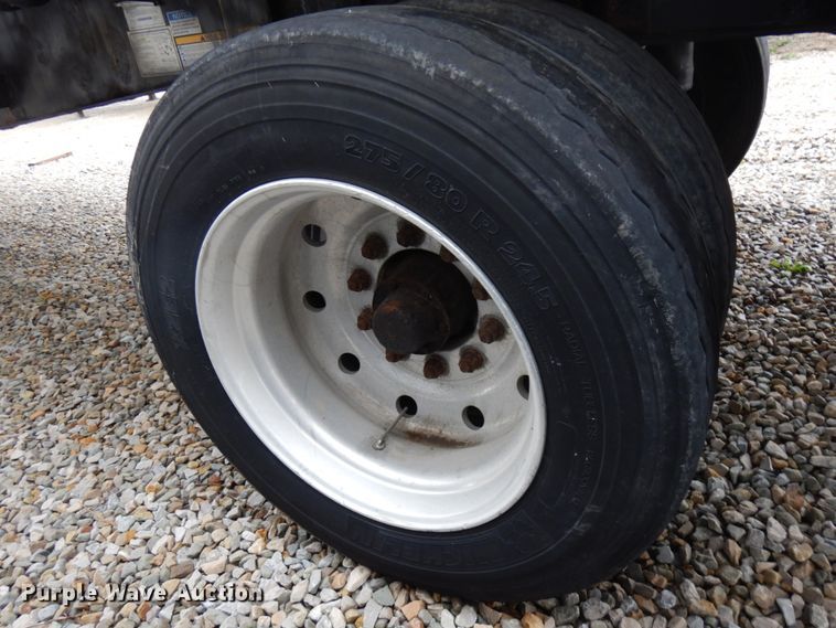 image for item HD9119 2005 Fontaine flatbed trailer