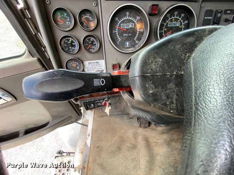 image for item HE9864 2009 Kenworth T370  truck cab and chassis