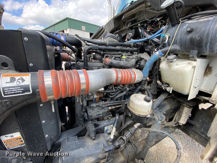 image for item HE9864 2009 Kenworth T370  truck cab and chassis