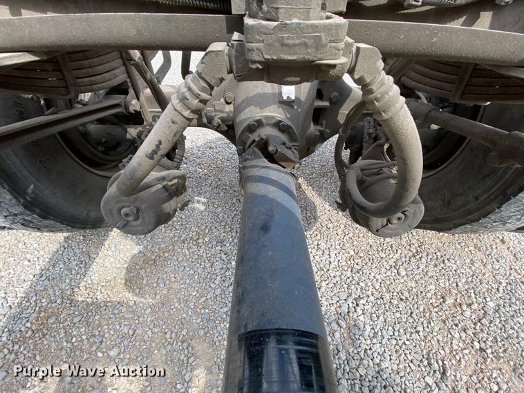 image for item HE9864 2009 Kenworth T370  truck cab and chassis