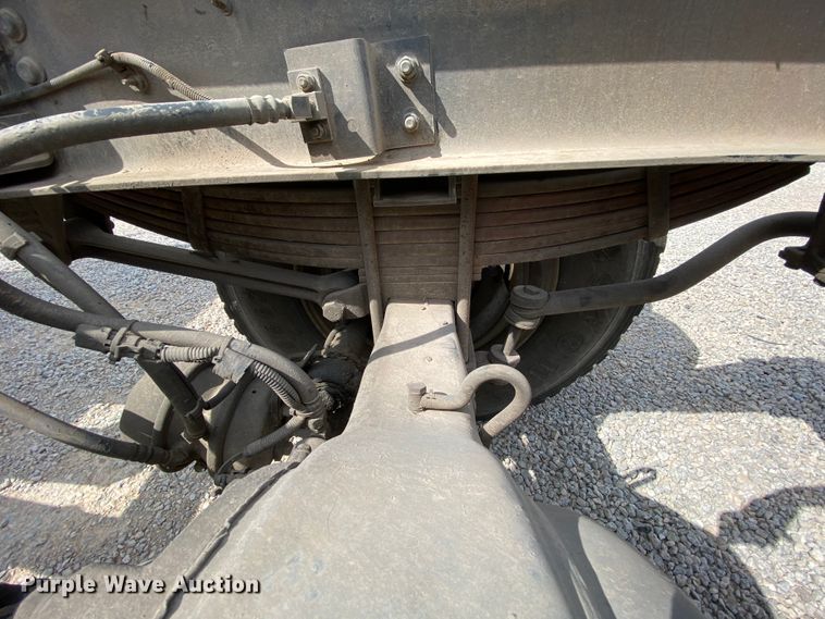 image for item HE9864 2009 Kenworth T370  truck cab and chassis