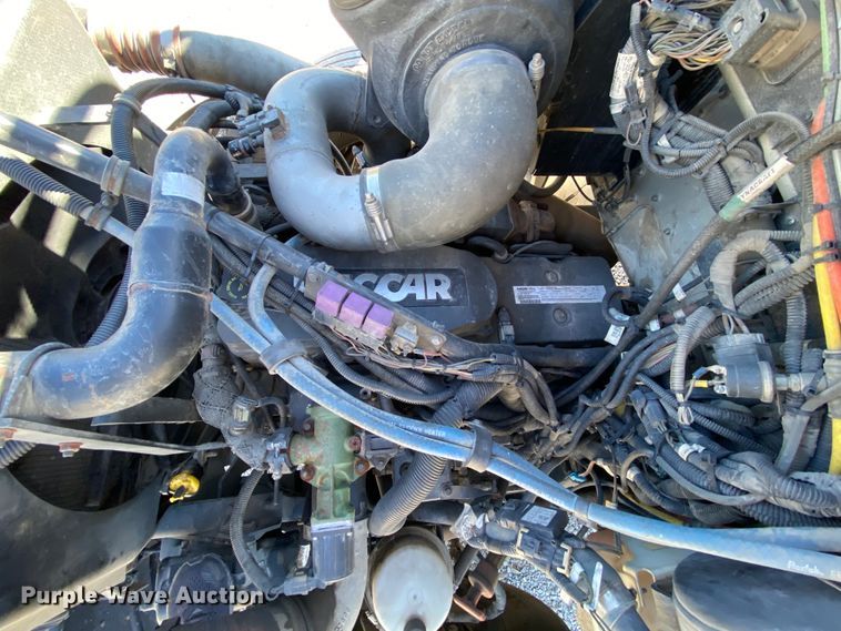 image for item HE9871 2008 Kenworth T270  service truck with crane