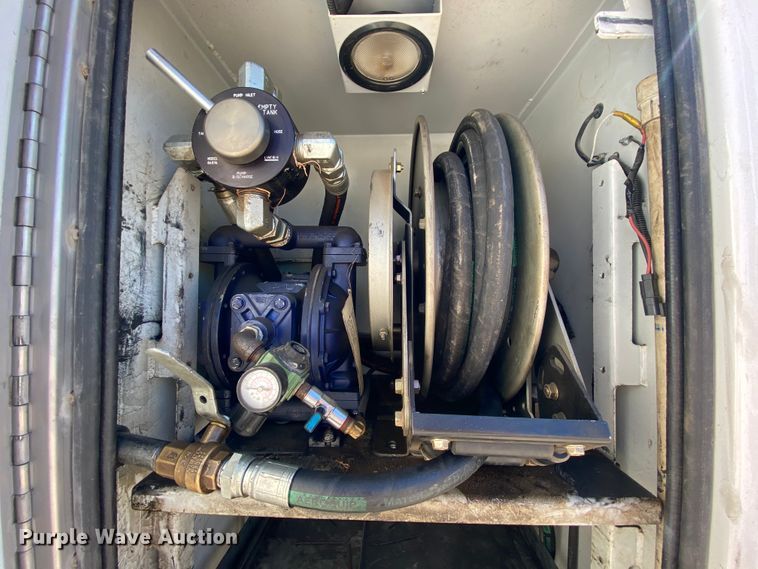 image for item HE9871 2008 Kenworth T270  service truck with crane