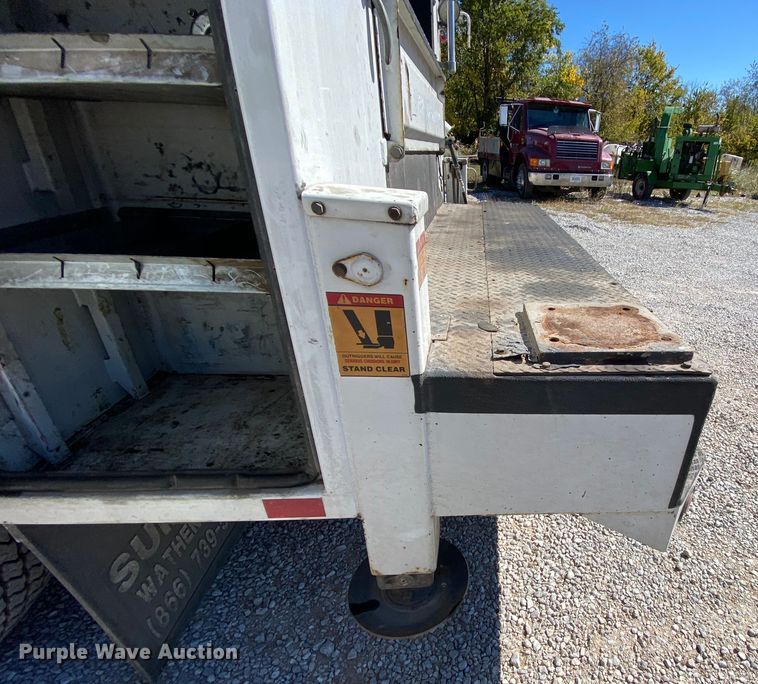 image for item HE9871 2008 Kenworth T270  service truck with crane