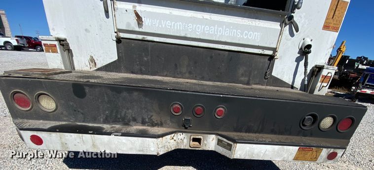 image for item HE9871 2008 Kenworth T270  service truck with crane