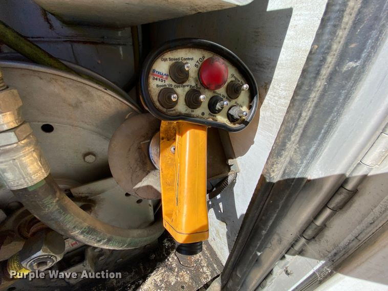 image for item HE9871 2008 Kenworth T270  service truck with crane