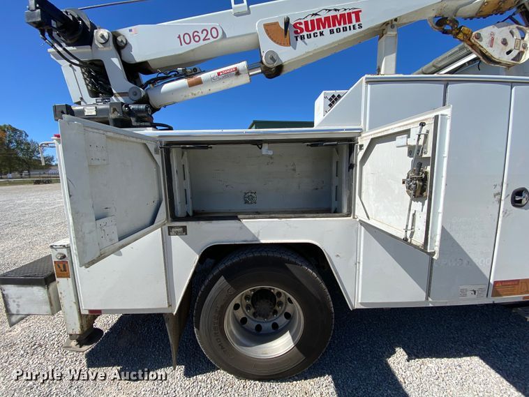 image for item HE9871 2008 Kenworth T270  service truck with crane