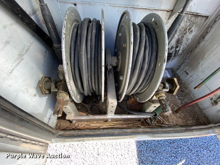 image for item HE9871 2008 Kenworth T270  service truck with crane