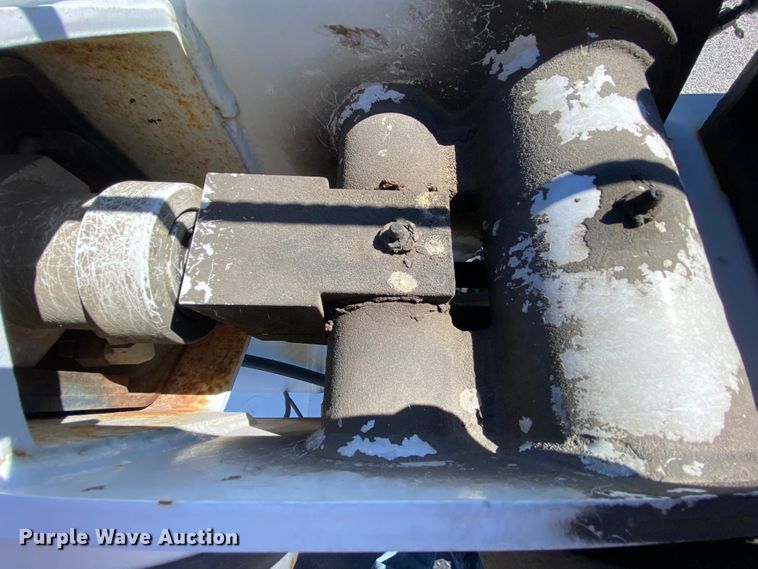 image for item HE9871 2008 Kenworth T270  service truck with crane