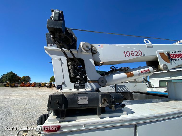 image for item HE9871 2008 Kenworth T270  service truck with crane