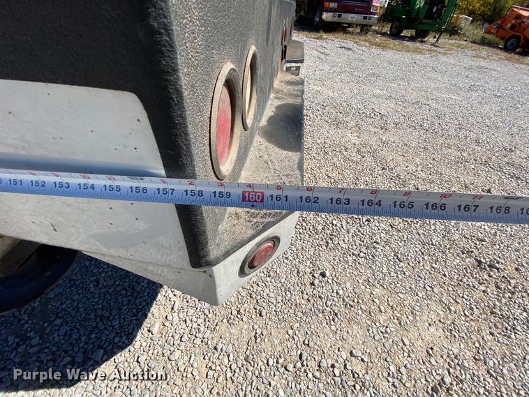 image for item HE9871 2008 Kenworth T270  service truck with crane