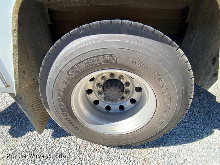 image for item HE9871 2008 Kenworth T270  service truck with crane