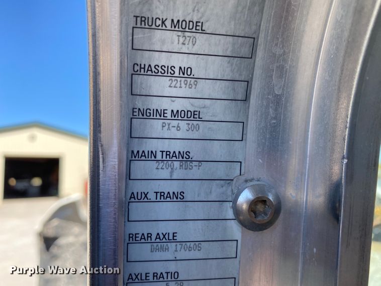 image for item HE9871 2008 Kenworth T270  service truck with crane