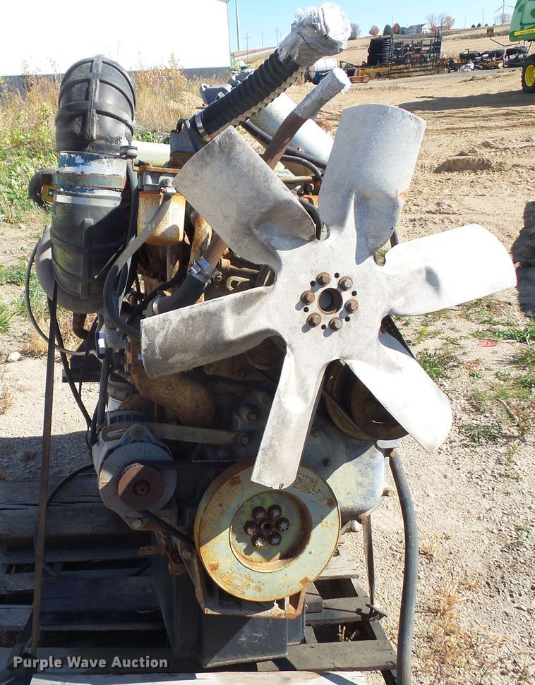 image for item HF9669 Cummins 855 six cylinder diesel engine