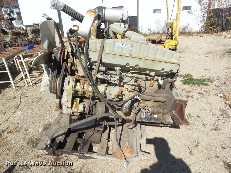 image for item HF9669 Cummins 855 six cylinder diesel engine