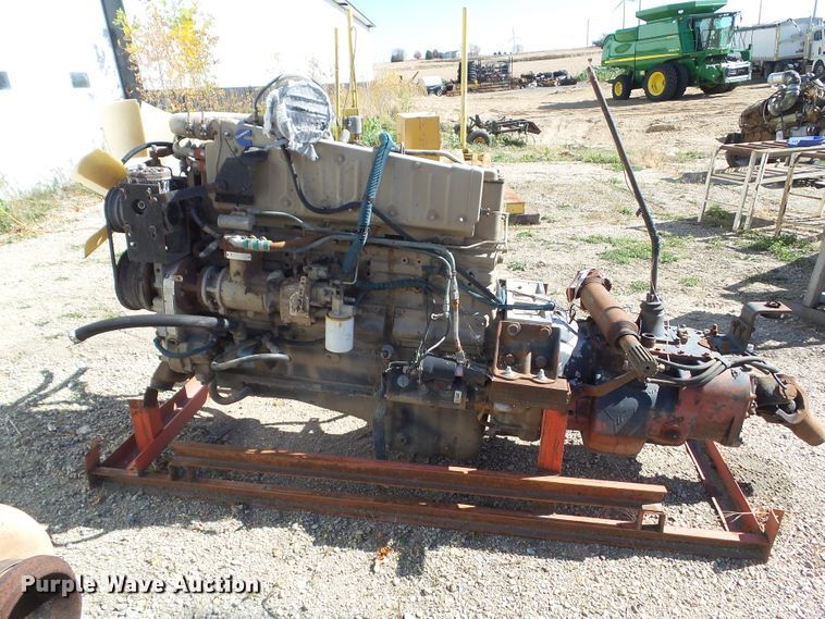 image for item HF9670 Cummins NTC-300 six cylinder diesel engine