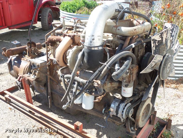 image for item HF9671 Cummins NTC-350 six cylinder diesel engine