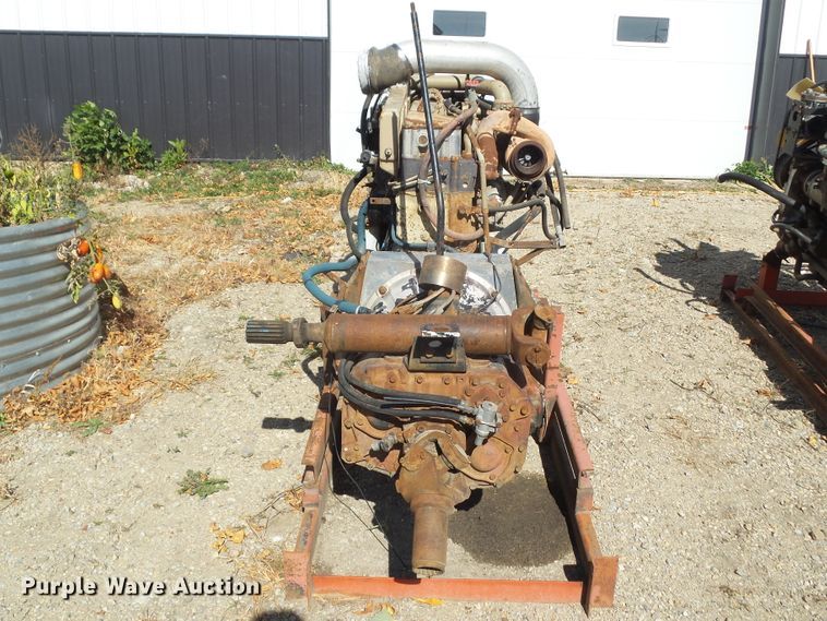 image for item HF9671 Cummins NTC-350 six cylinder diesel engine