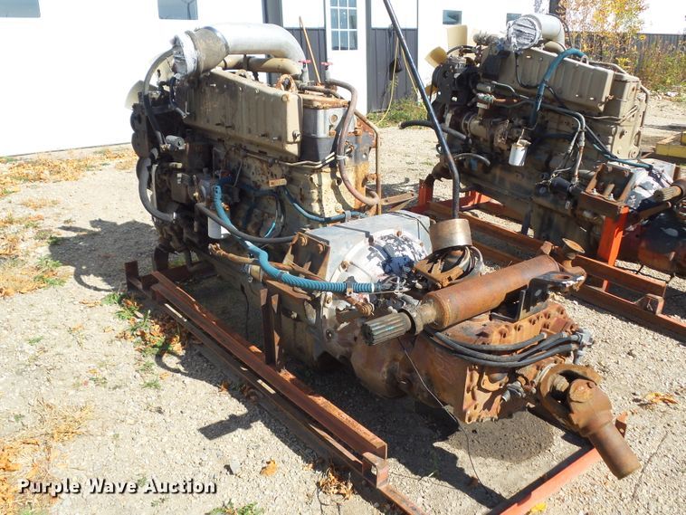image for item HF9671 Cummins NTC-350 six cylinder diesel engine