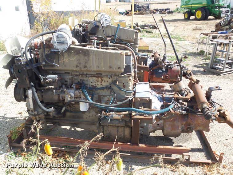 image for item HF9671 Cummins NTC-350 six cylinder diesel engine