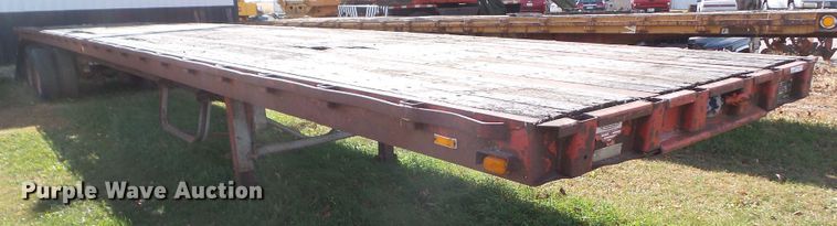 image for item HF9696 1985 Trailmobile F71T-6CAJ flatbed trailer
