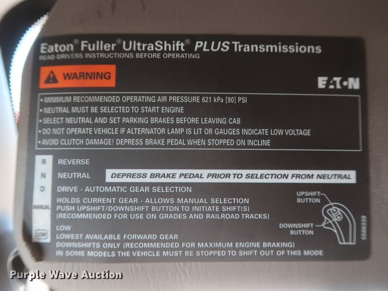 image for item HJ9472 2012 Kenworth T660  semi truck