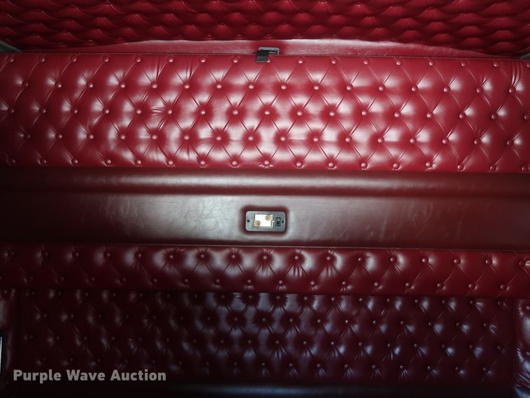 image for item HJ9472 2012 Kenworth T660  semi truck